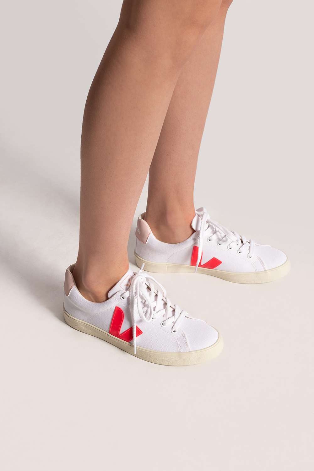 Veja clearance rose fluo